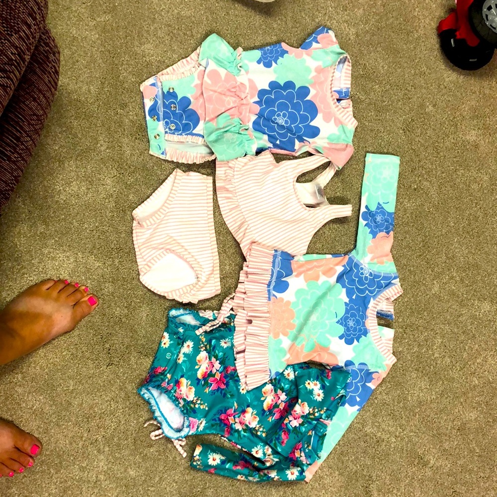 3-6 month ruffle butts bundle, all EUC, floral, pink seersucker